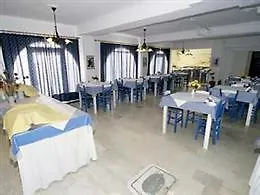 Otel Nikolas Páros