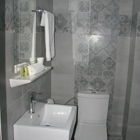 Nikolas Hotel