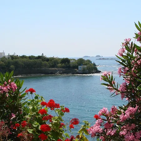 Nikolas Parikia (Paros)