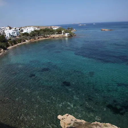 Nikolas Parikia (Paros)