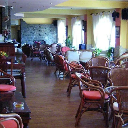 Nikolas 3* Parikia (Paros)