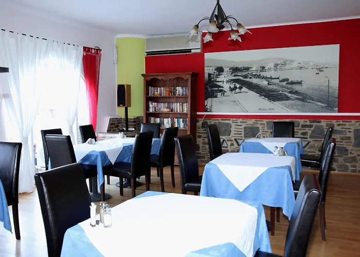 Nikolas パロス島