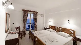 Hotel Nikolas 3*